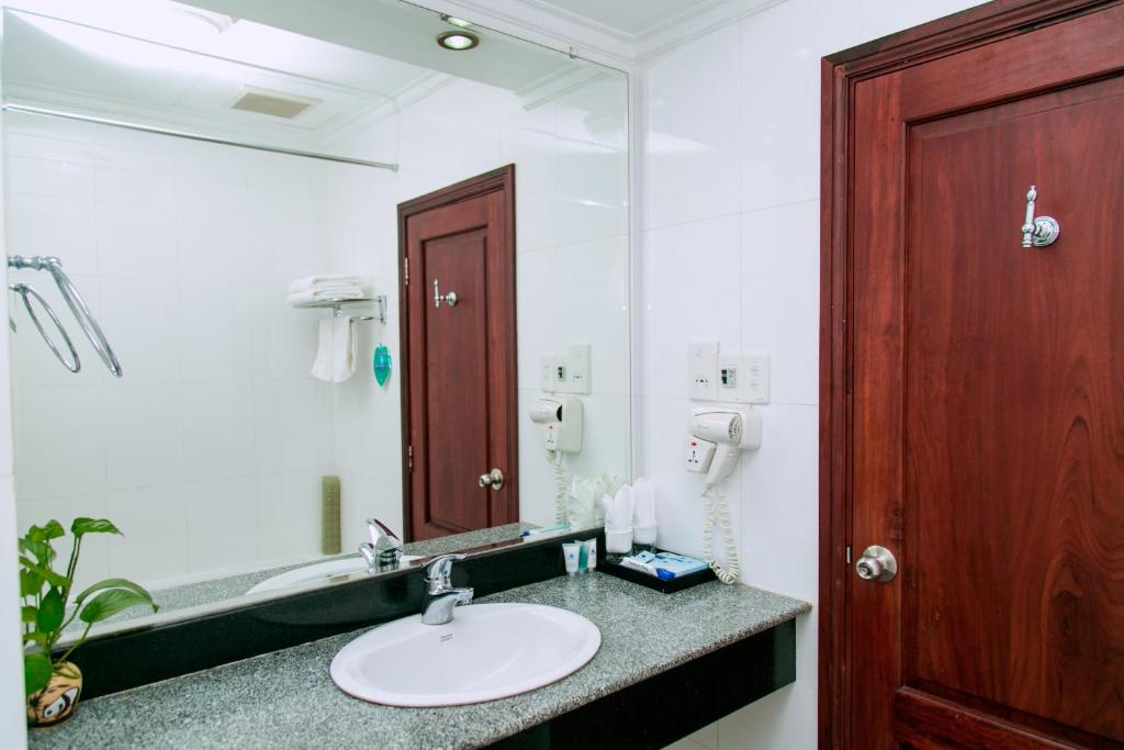 Phòng Luxury Giường Đôi Nhìn ra Biển