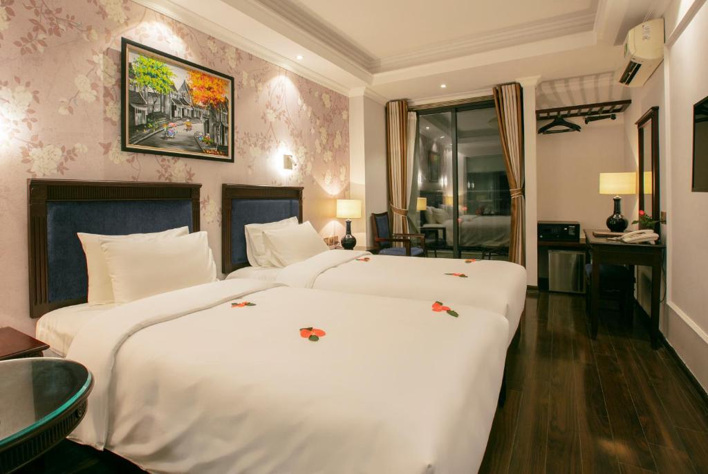 Phòng Suite Junior 2 Giường Đơn Có Ban Công