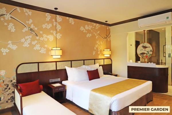 Premier Double Garden View with Balcony