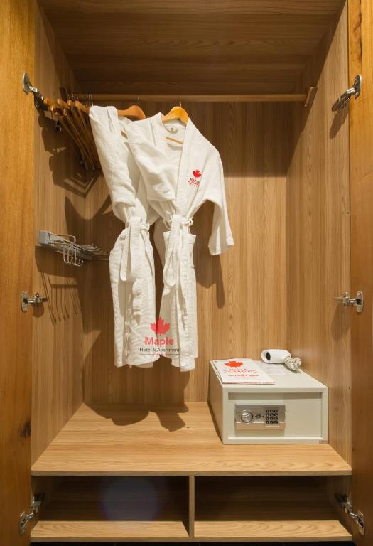 Phòng Senior Deluxe 2 Giường đơn với Ban công