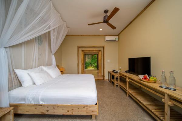 Bungalow Deluxe Nhìn Ra Khu Vườn