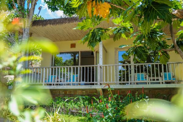Bungalow Deluxe Nhìn Ra Khu Vườn