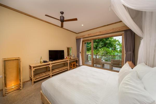 Bungalow Deluxe Nhìn Ra Khu Vườn