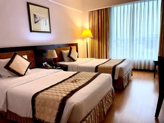Phòng Superior đôi hoặc 2 giường đơn nhìn ra hồ bơi