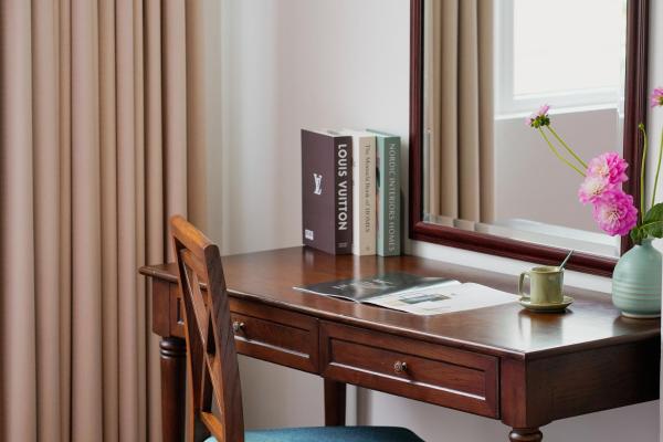 Executive Room with City View – Free One Time Happy Hour