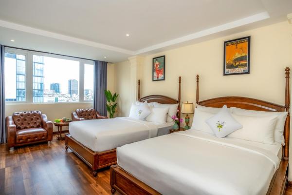 Elegant Suite with City View – Free One Time Happy Hour