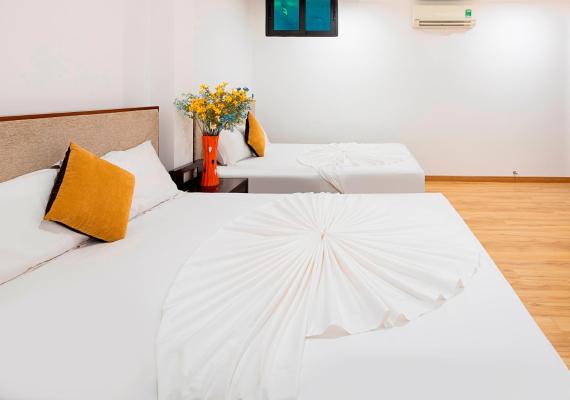 Phòng 3 Người Nhìn Ra Thành Phố