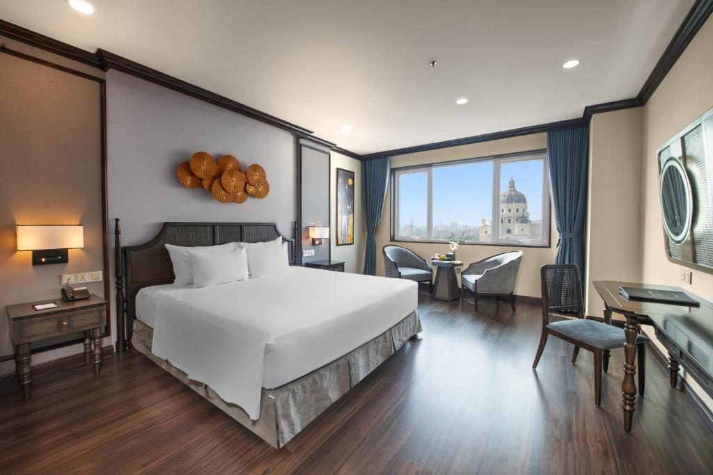 Phòng Deluxe Grand Giường Đôi (Cánh Đông Dương)