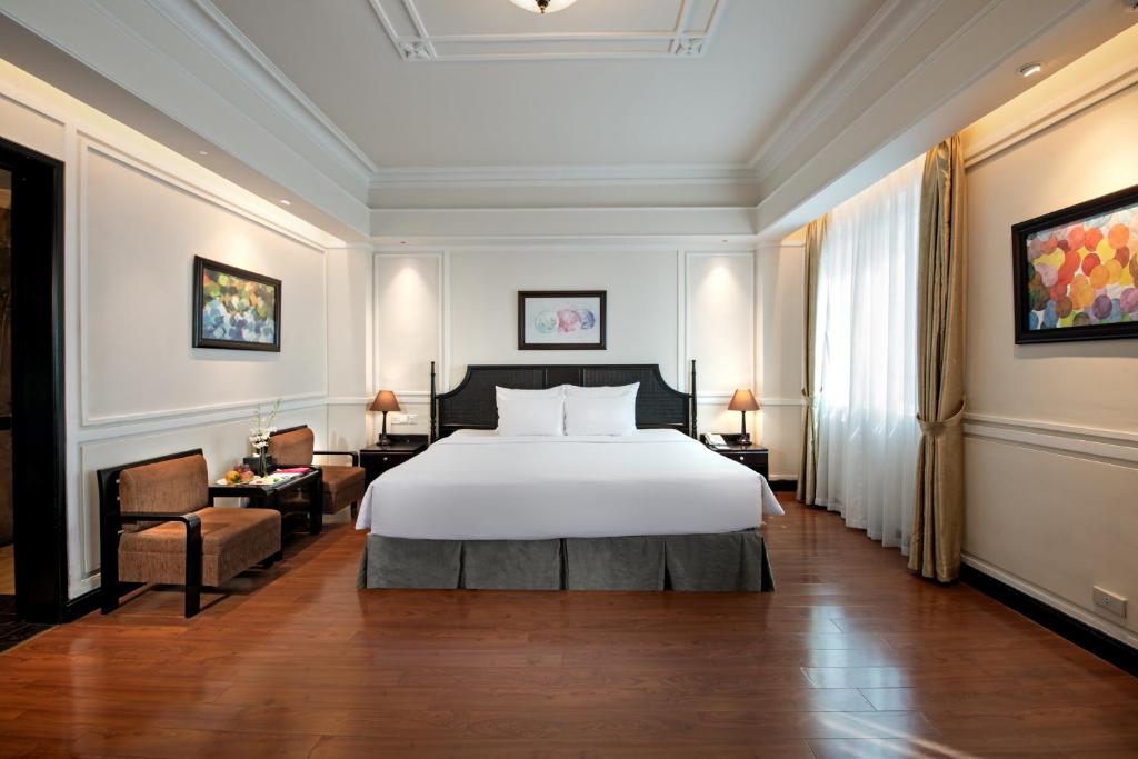 Phòng Deluxe Giường Đôi (Cánh Pháp)