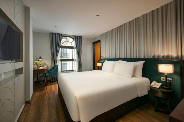 Phòng Deluxe Giường Đôi Nhìn Ra Thành Phố