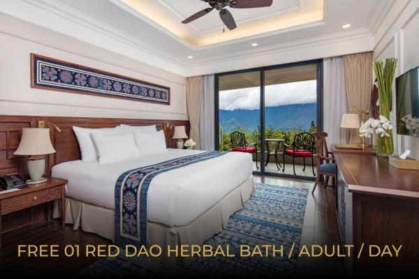 Balcony Mountain View – Free Herbal Bath