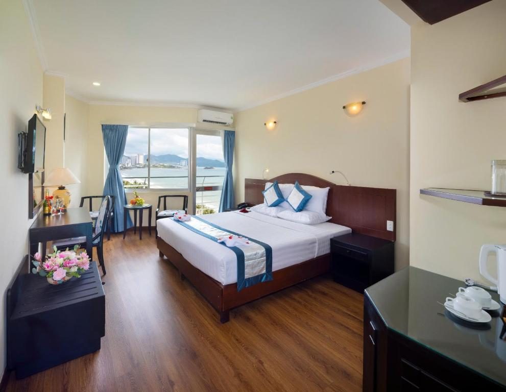 Phòng Deluxe Giường Đôi Nhìn Ra Biển