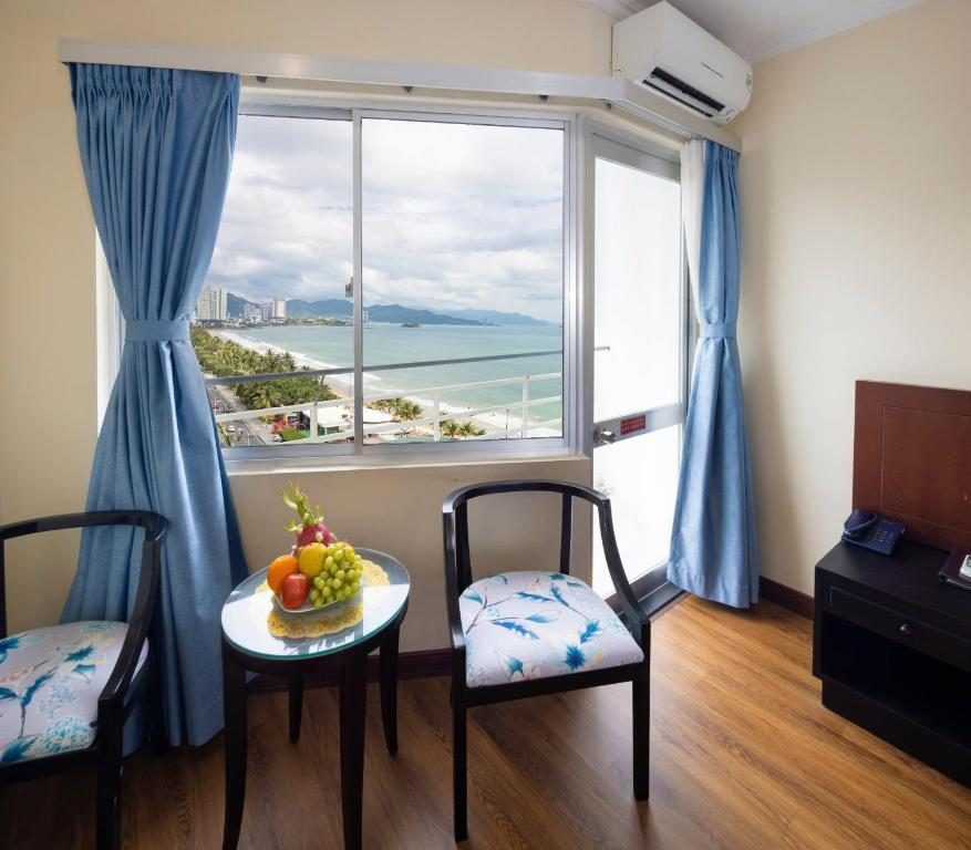 Phòng Deluxe Giường Đôi Nhìn Ra Biển