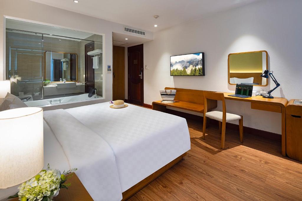 City Aura Room