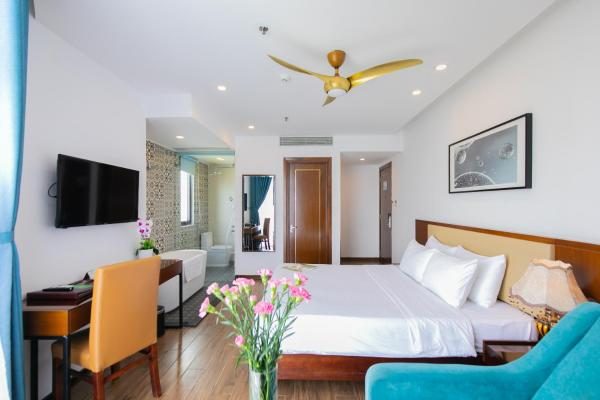 Suite Nhìn Ra Thành Phố