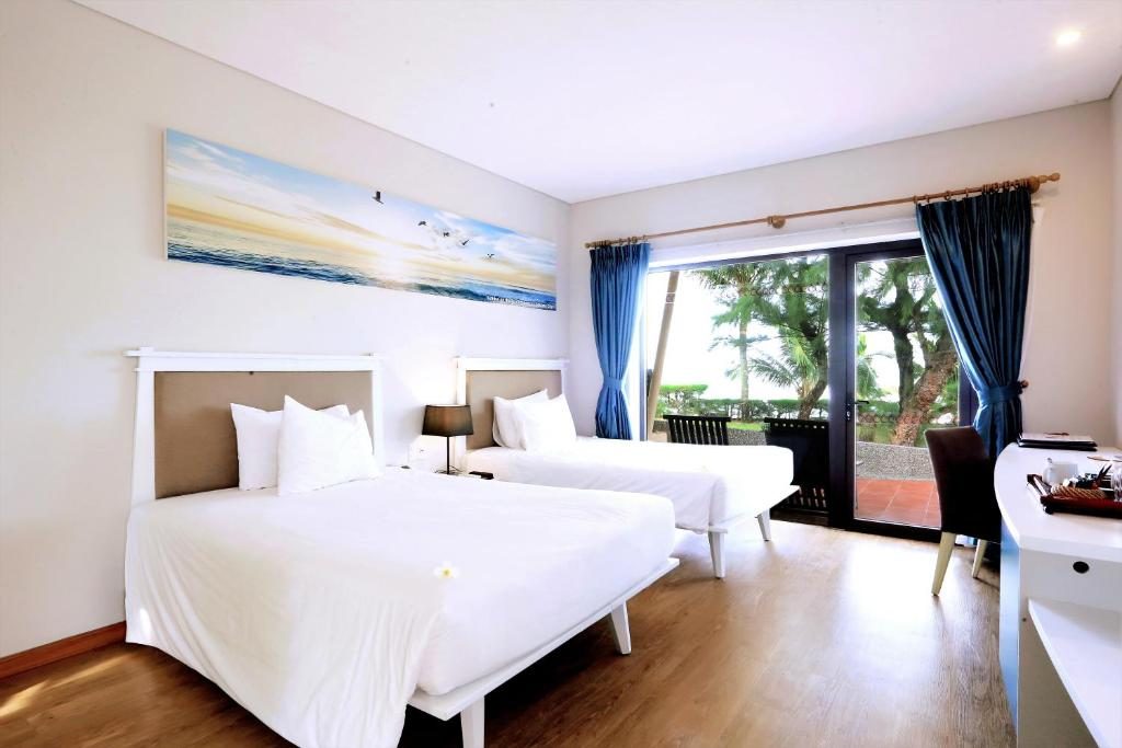 Ocean Bungalow Double Room with Terrace and Bathtub