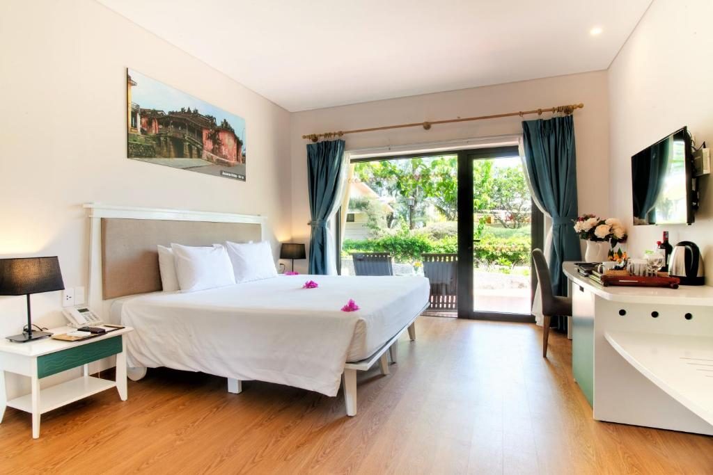 Garden Bungalow Double Room with Terrace