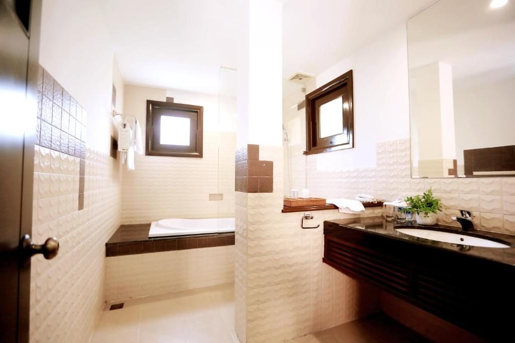 Garden Bungalow Double Room with Terrace