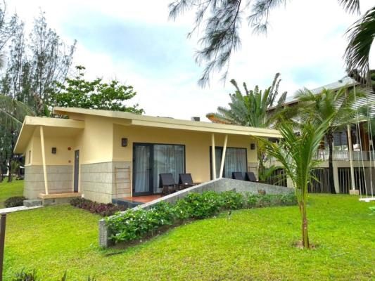 Garden Bungalow Twin Room with Terrace