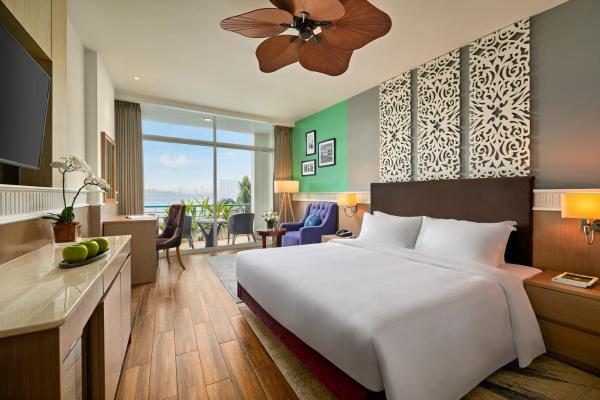 Phòng Premier Giường Đôi Nhìn Ra Hồ