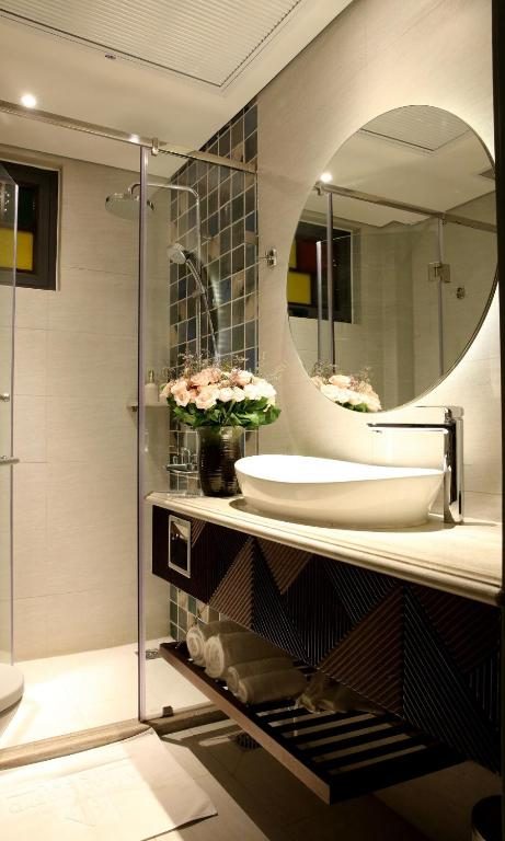 Phòng Suite Giường Đôi/2 Giường Đơn Nhìn Ra Thành Phố + Trà Chiều Trên Sân Thượng