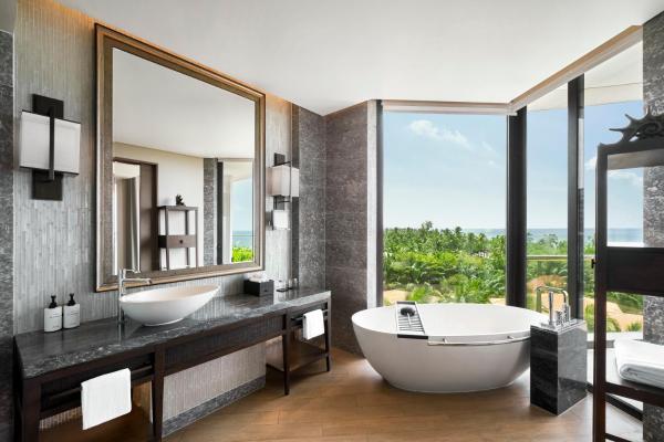 Phòng Cổ Điển Có Giường Cỡ King, Ban Công Và Tầm Nhìn Ra Biển