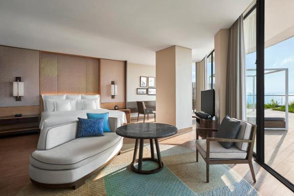Suite Junior Có Giường Cỡ King, Sân Hiên Và Tầm Nhìn Ra Biển