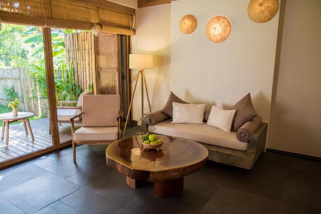 Bungalow Two Bedrooms- All Spa Treatments and Daily Onsen