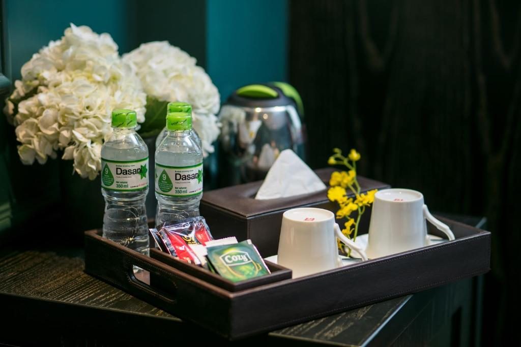 Phòng Gia Đình Deluxe Có Cửa Sổ Trong Nhà