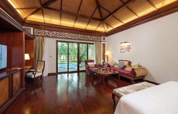 Biệt Thự Có Giường Cỡ King Nhìn Ra Vườn – Hồ Bơi Riêng – Vé Vào Công Viên Giải Trí VinWonders