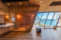 Deluxe Twin Room with Ocean View – Sauna access & Stay More, Pay Less