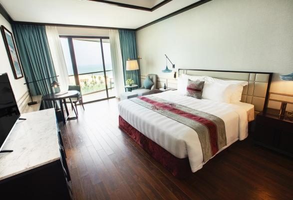 Phòng Deluxe Giường Đôi Nhìn Ra Biển Kèm Vé Vào Công Viên VinWonders