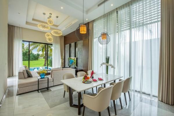 Biệt Thự 2 Phòng Ngủ Với Hồ Bơi Riêng