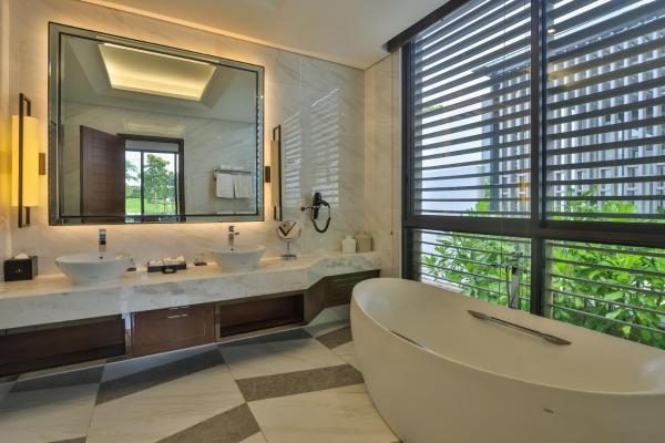 Biệt Thự 2 Phòng Ngủ Với Hồ Bơi Riêng