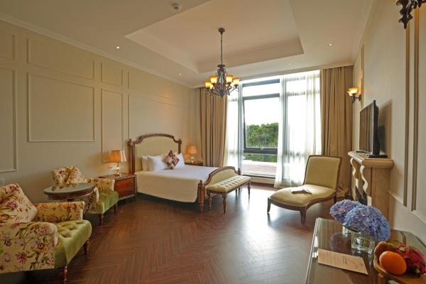 LAROSE Double or Twin Room