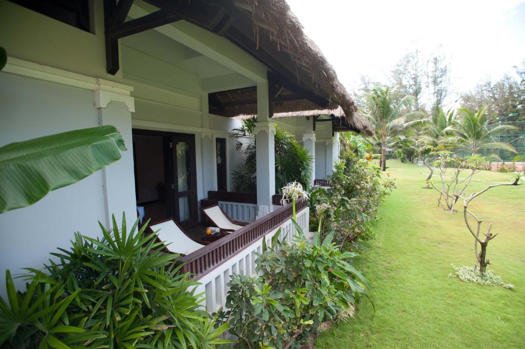 Bungalow Có Sân Hiên – Nhìn Ra Vườn