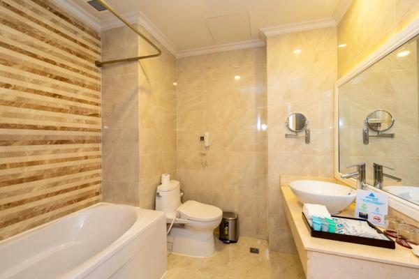 Phòng Deluxe Giường Đôi Nhìn Ra Biển