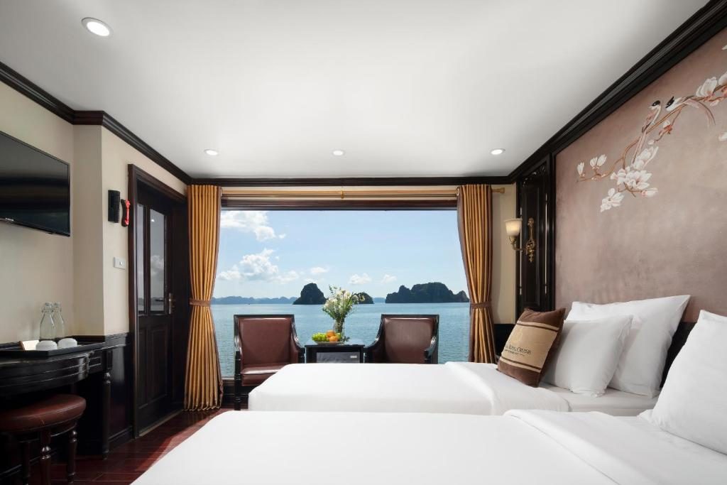 Suite Elegant Có Ban Công Riêng – 2 Ngày 1 Đêm