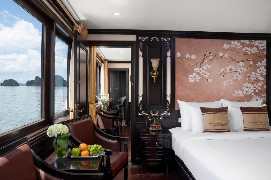 Suite Gia Đình Thông Nhau với Ban Công Riêng – 2 Ngày 1 Đêm