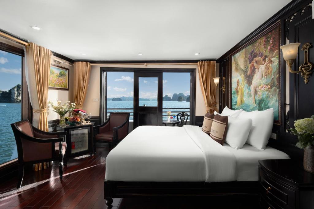 Suite Premium Giường Đôi Có Ban Công Riêng – 2 Ngày 1 Đêm