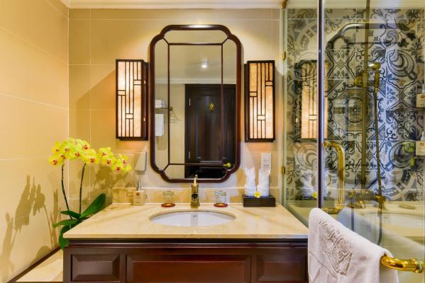 Phòng Luxury Giường đôi với Ban công và Tầm nhìn ra Sông