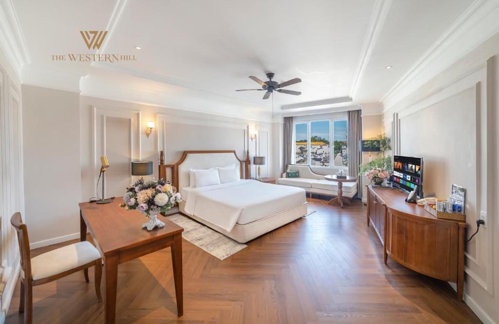 Suite Junior Nhìn Ra Thành Phố