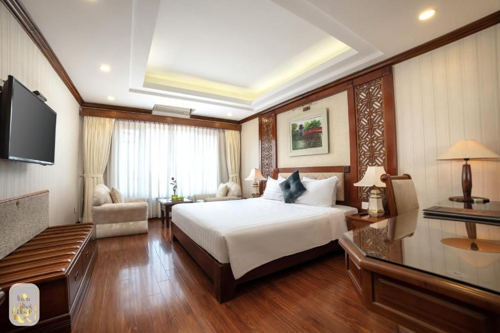 Deluxe Double or Twin With Balcony + Free Afternoon Tea