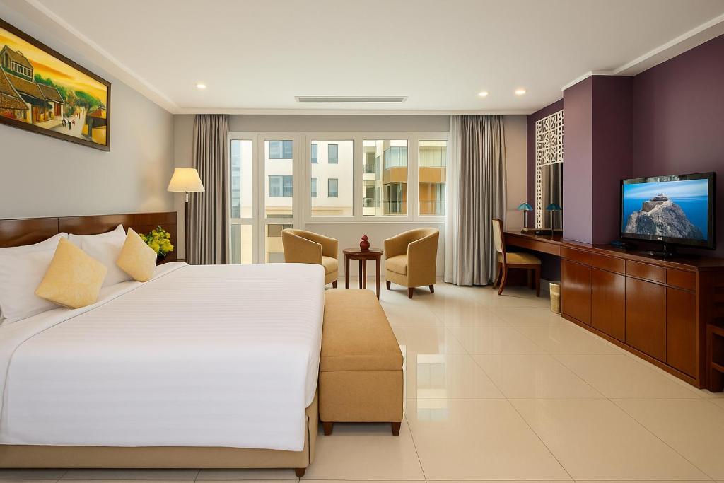 Suite Nhìn Ra Thành Phố