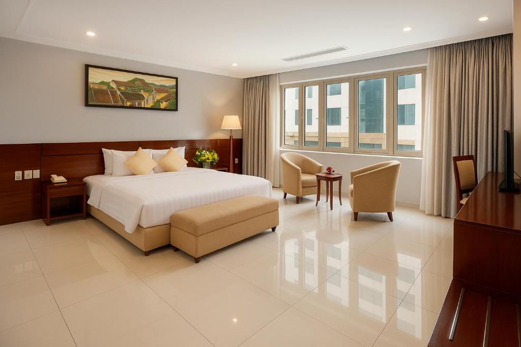 Suite Nhìn Ra Thành Phố