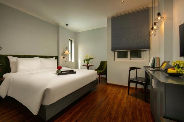 Phòng Deluxe Giường Đôi (Cửa Sổ Bên Trong)