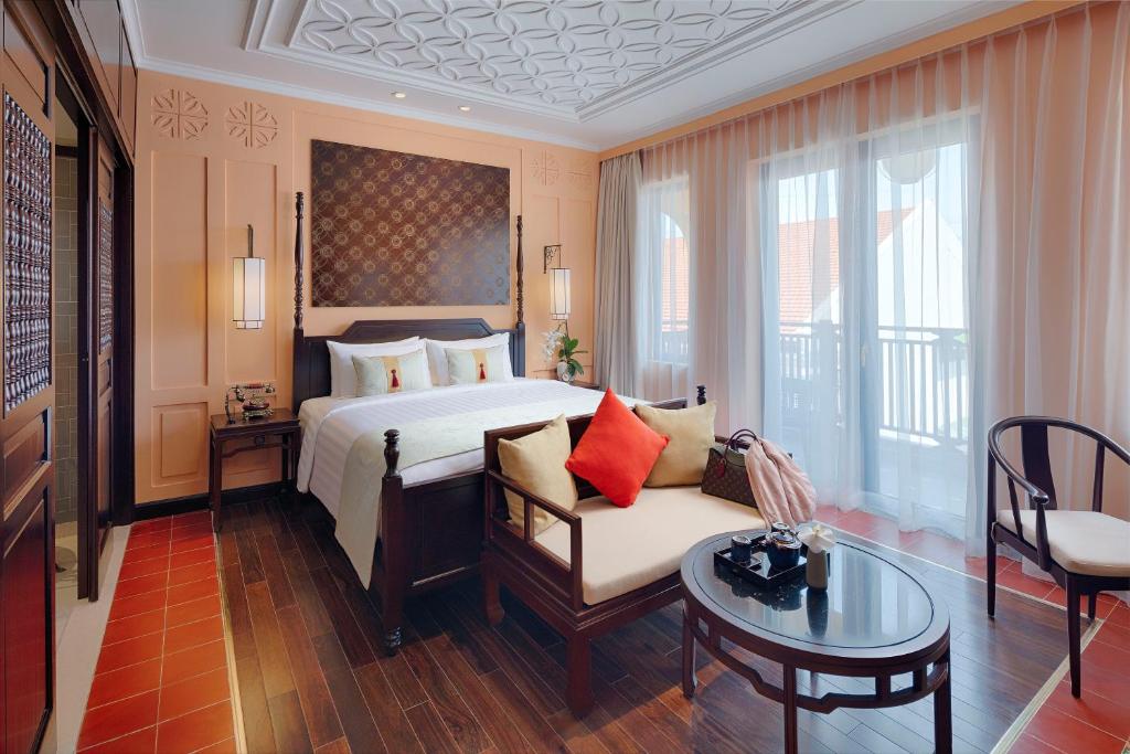 Suite Little Nhìn Ra Vườn