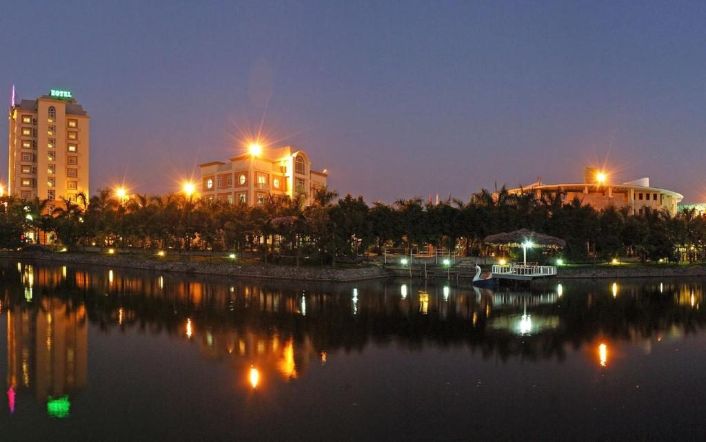 Camela Hotel & Resort