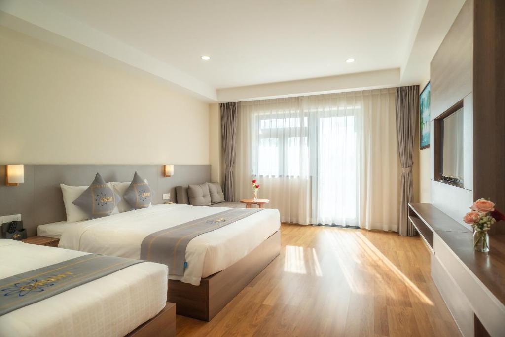 Phòng 3 Người Nhìn Ra Thành Phố