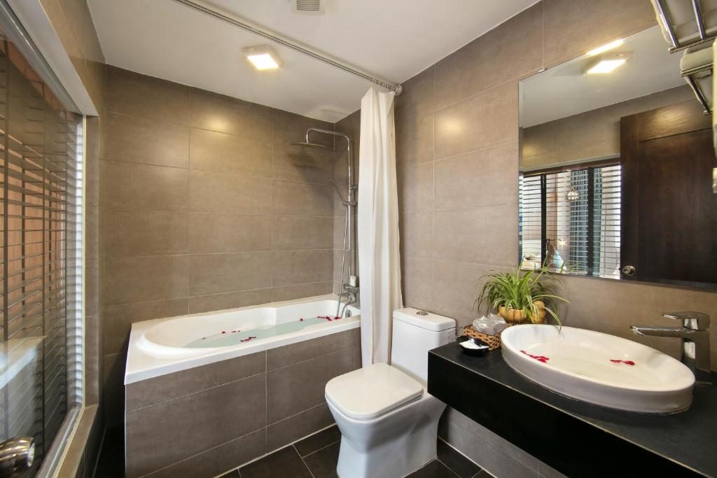 Suite Gia Đình